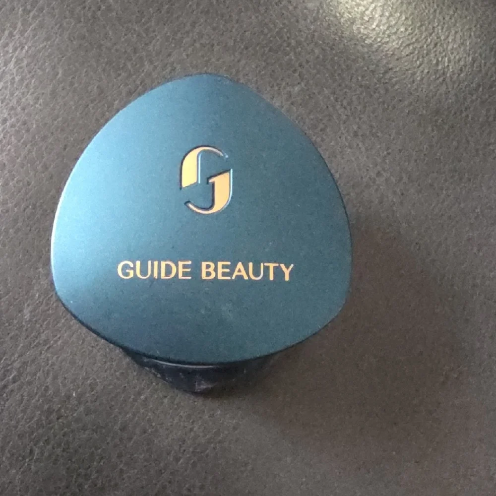 Guide Beauty Compact